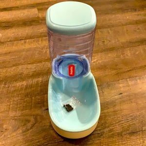 Animal Feeder